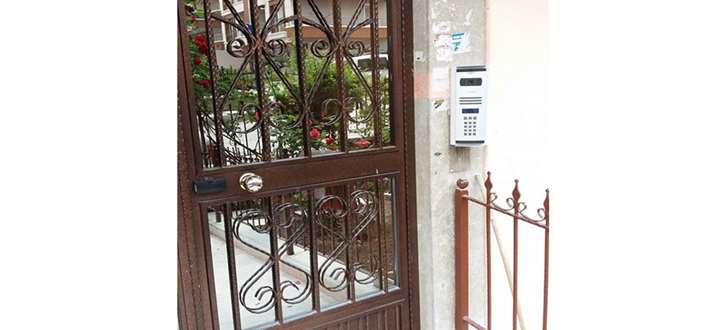 BAHÇEKAPI AKILLI KİLİT